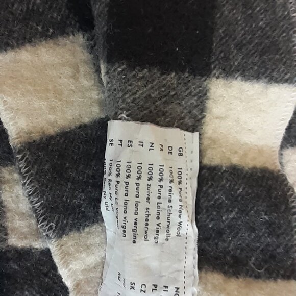 100% pure wool warm throw blanket 56"x46" - Picture 3 of 4